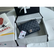 샤넬 클래식 캐비어 스몰 숄더백 (해외배송)