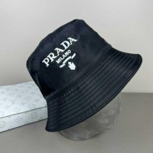 프라다 버킷백 (국내배송)