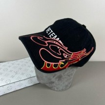 베트멍 VETEMENTS 19SS 불꽃 베이스볼캡 (국내배송)