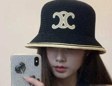 셀린느 배색 라탄 버킷햇 (국내배송)
