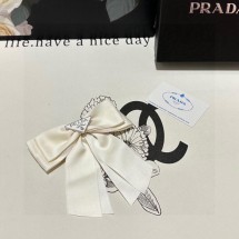 프라다 리본매듭 헤어핀 (해외배송)