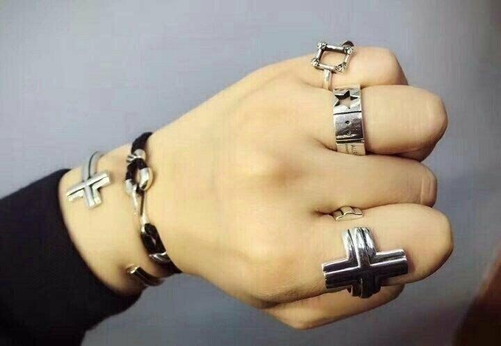 지방시 925실버 십자반지 (국내배송)