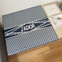 디올 J'ADIOR 스퀘어 스카프 (해외배송)