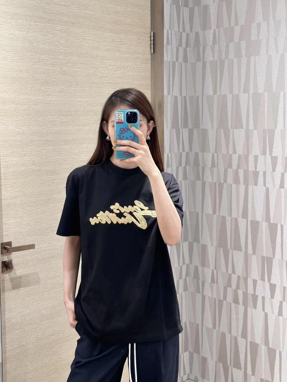 루이비통 라피아 레터 자수 라운드넥 반팔 (해외배송)