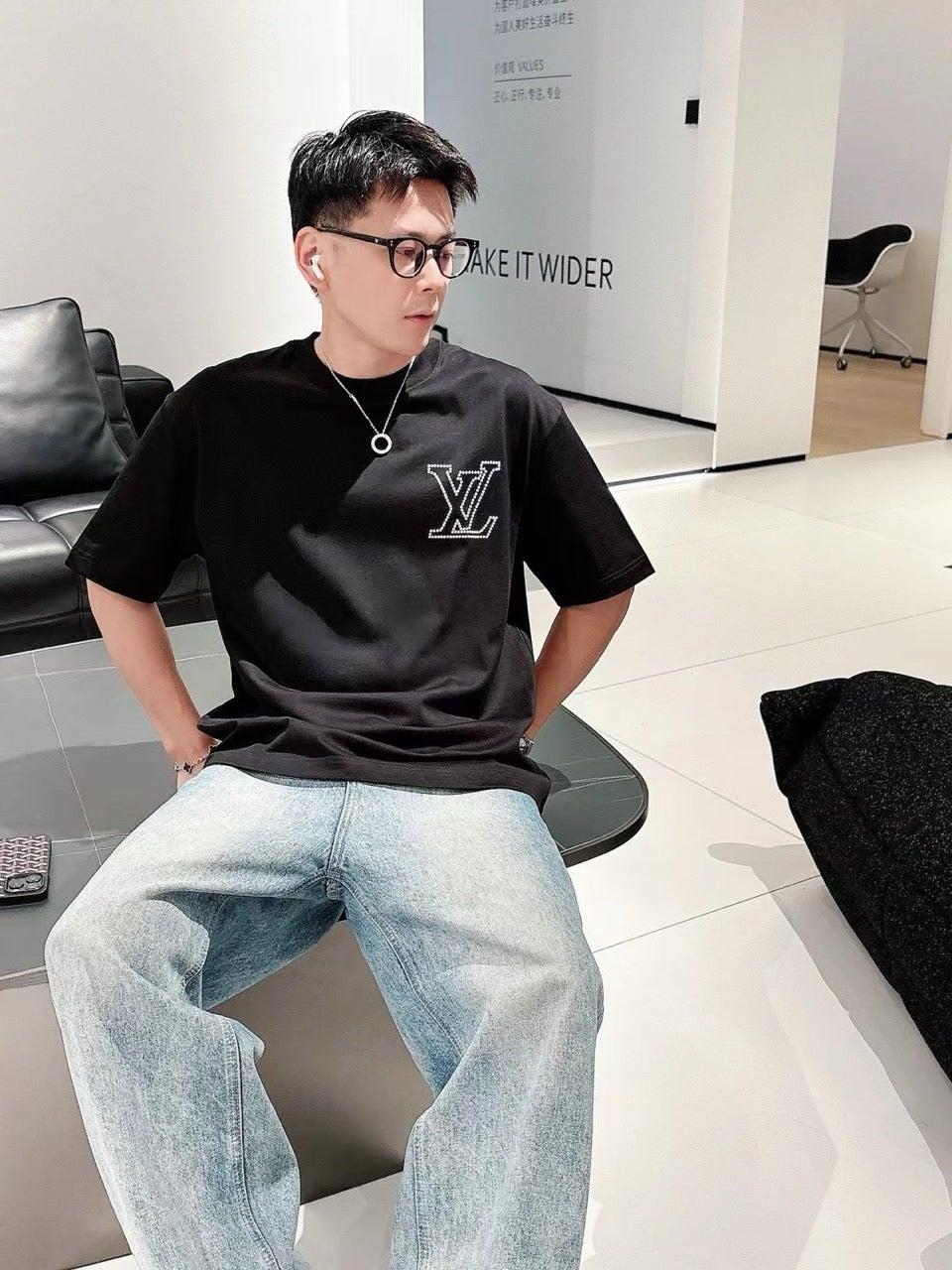 루이비통 LOUIS VUITTON 남성 쇼트 슬리브 크루 넥-1345 (국내배송)