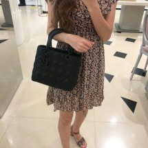 디올 MY ABCDIOR 백블랙 울트라 매트 까나쥬 미디엄  (국내배송)