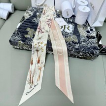 디올 트윌리 스카프 (해외배송)