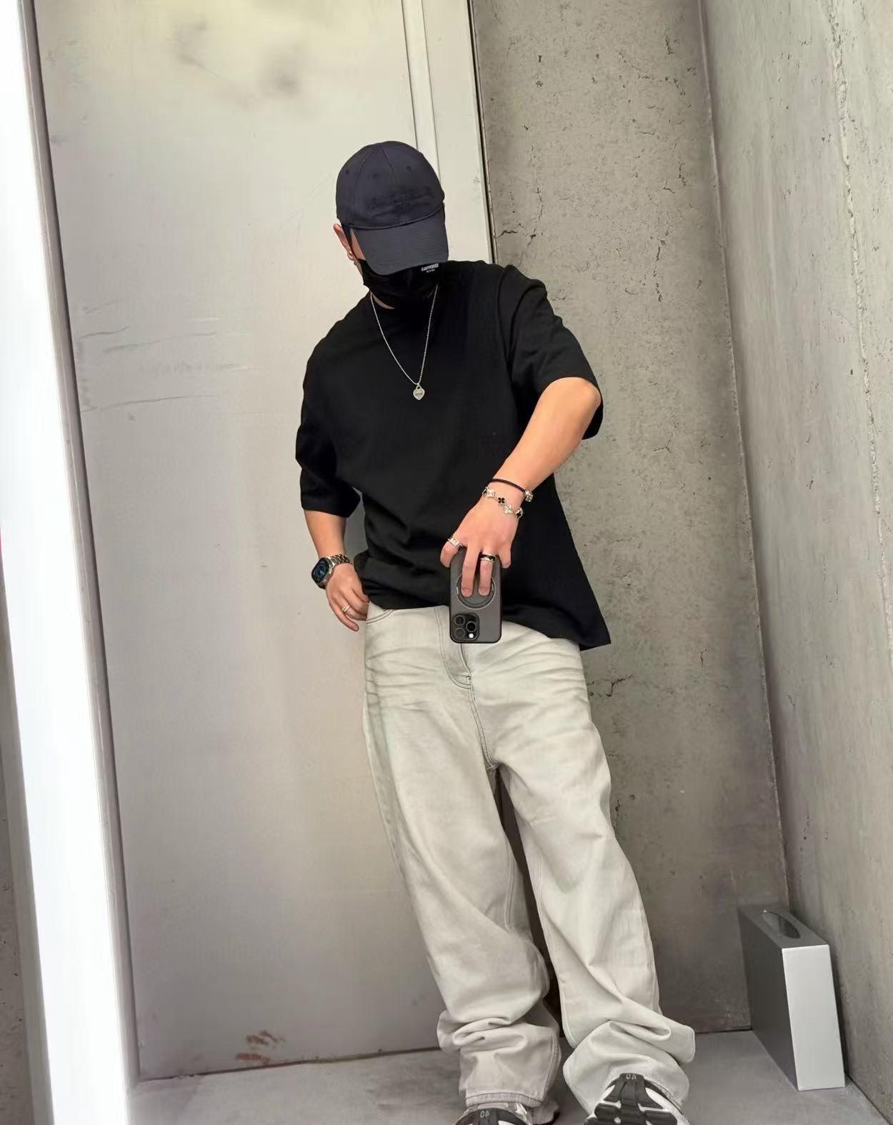 발렌시아가 BLCG 워싱 및 블리치드 진 (해외배송)