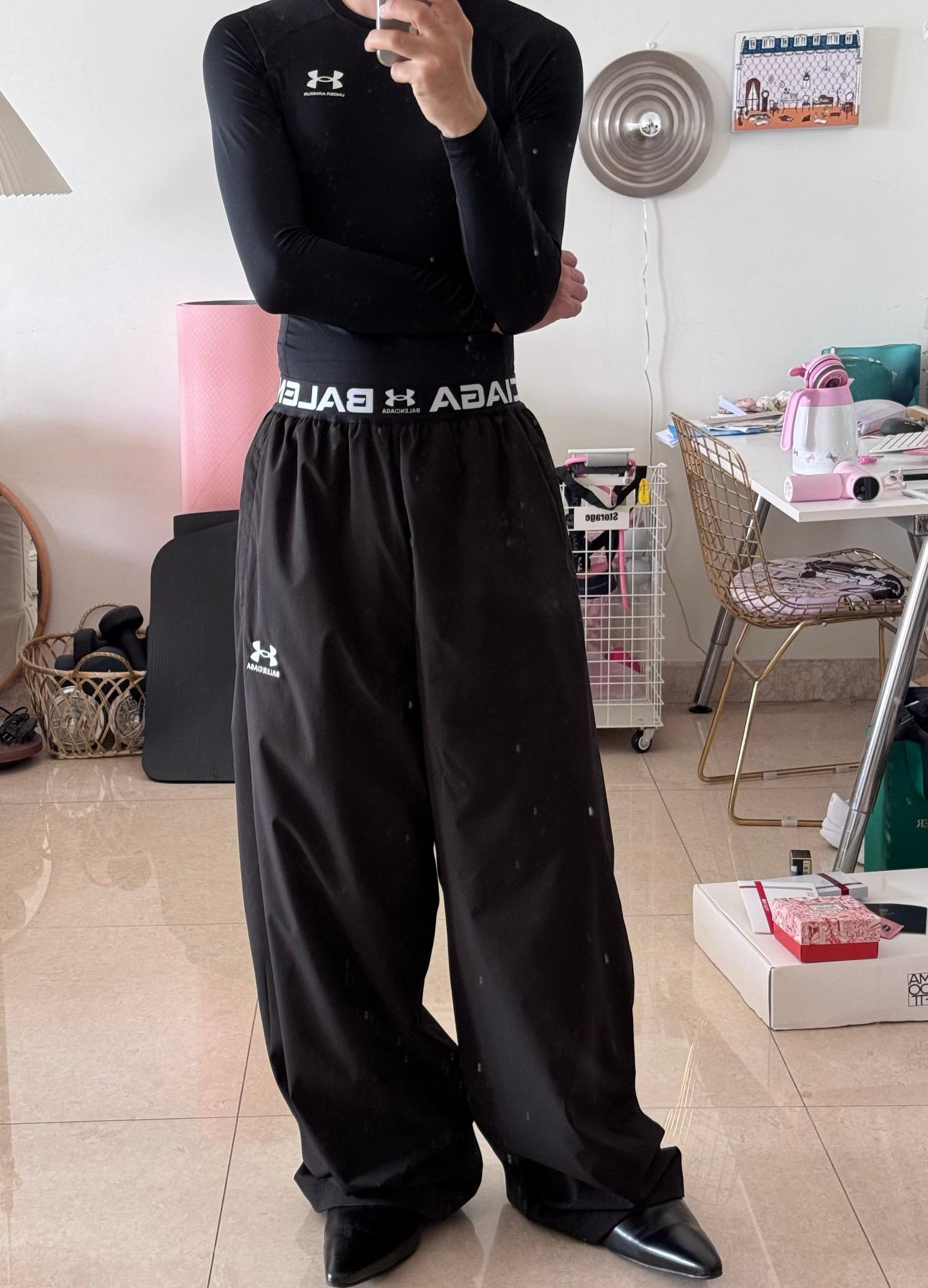 발렌시아가 x 언더아머 와이드 레그 팬츠 (해외배송)