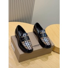 버버리 가죽 남성용 로퍼 (해외배송)