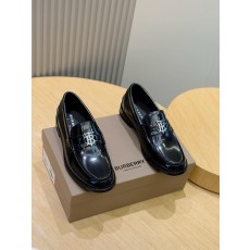 버버리 가죽 남성용 로퍼 (해외배송)