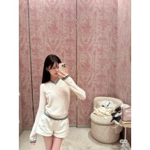 디올 25FW 니트 V넥 스트라이프 롱슬리브 (정품급 해외배송)
