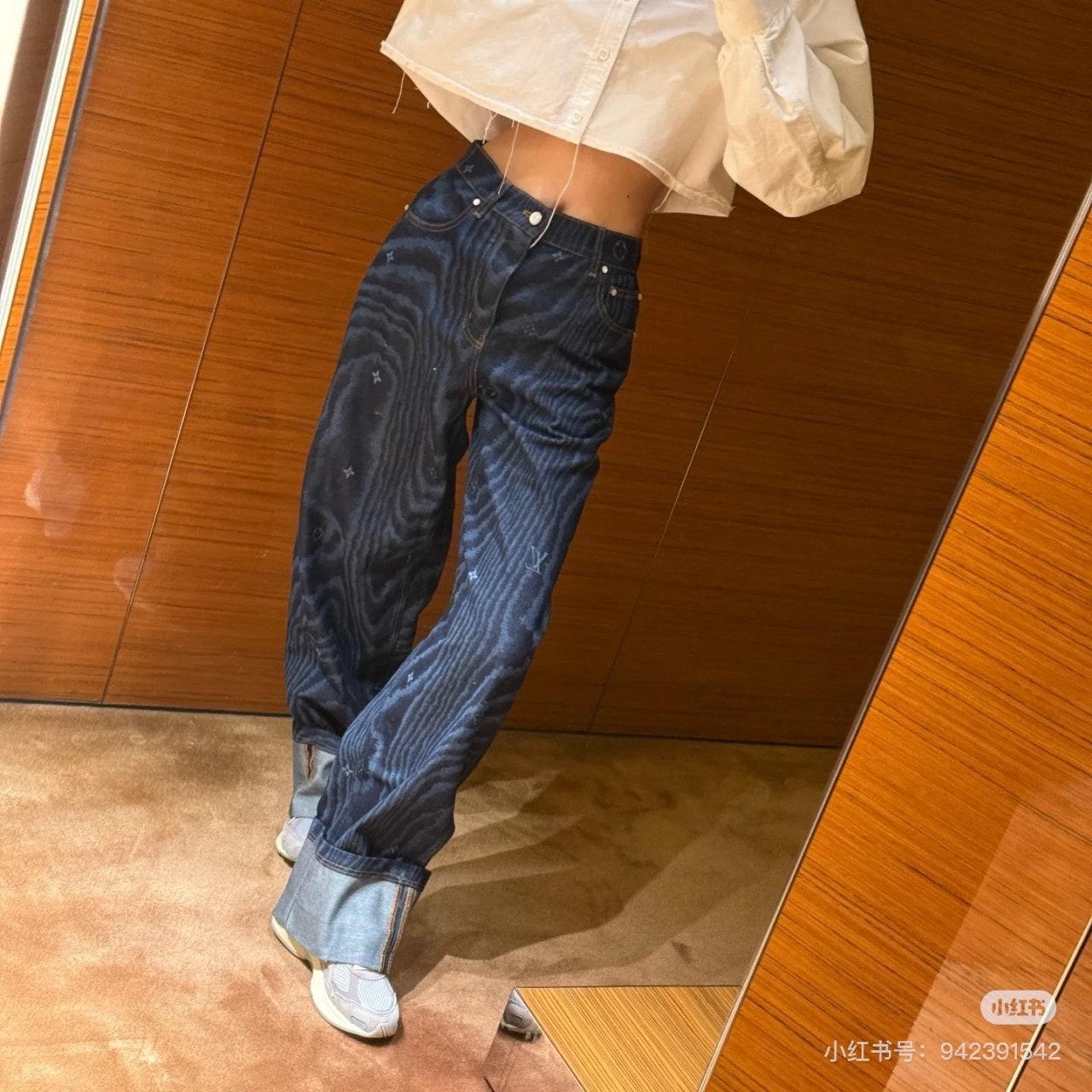 루이비통 25FW 다크 블루 텍스처 커프드 진 (정품급 해외배송)